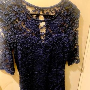 Lace bodycon dress